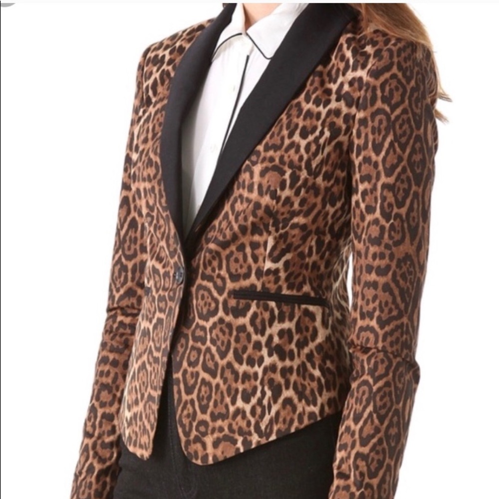🔥BCBGMaxAzria Size XXS Bowie-Leopard Print Blazer